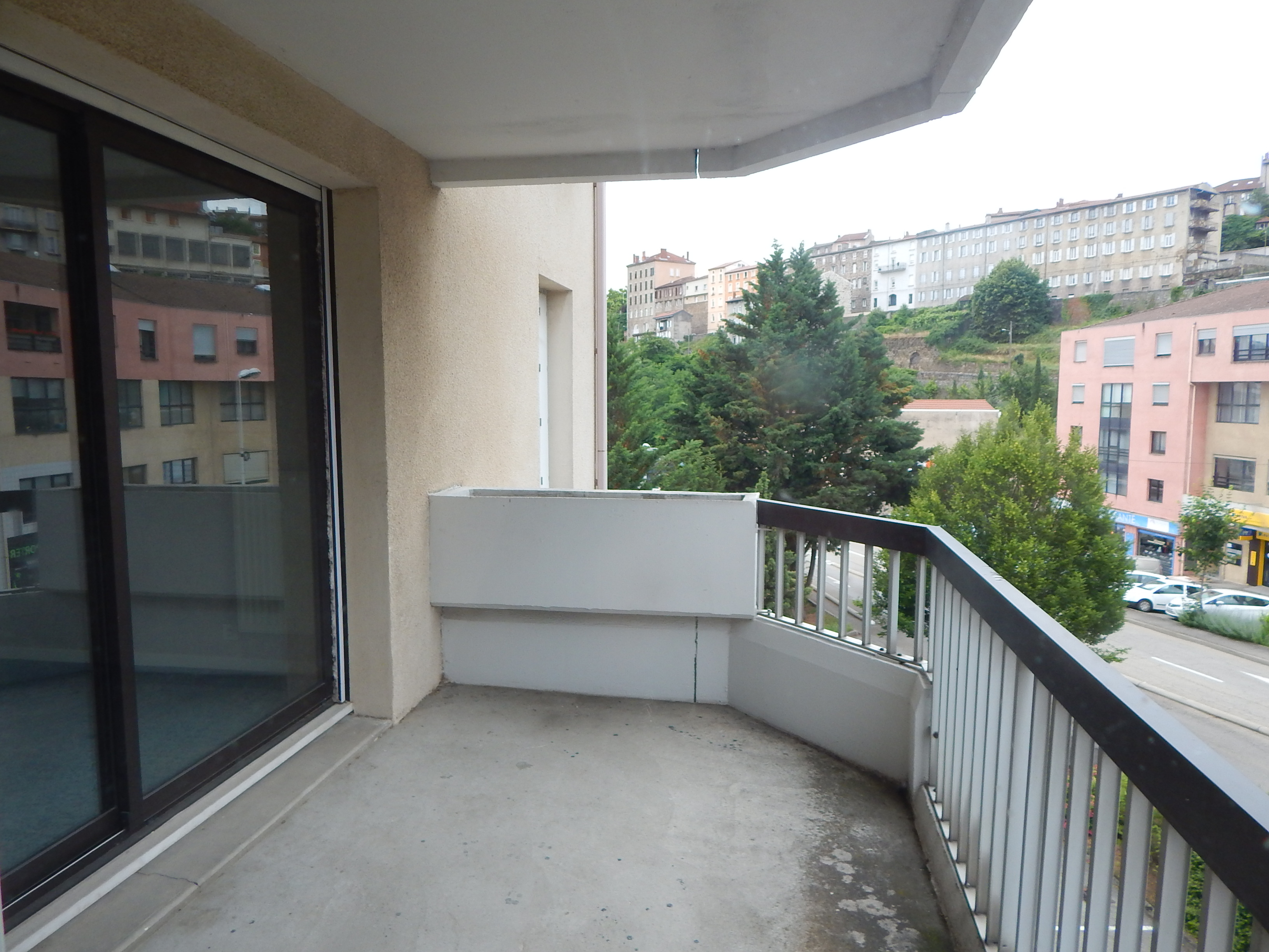 Location Appartement - 2 Pièces - 57 M2